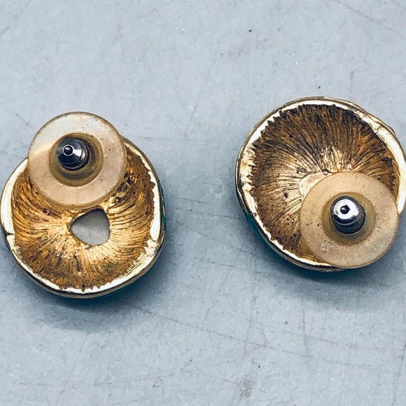 vintage costume earrings green gold swirl circle pierced READ - Picture 7 of 10